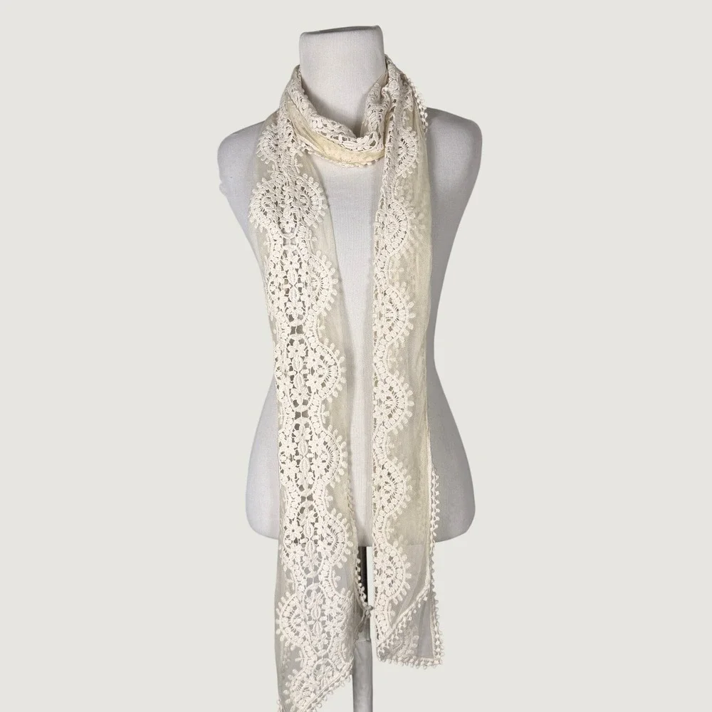 Retro Cream Floral Crochet Lace Mesh Skinny Scarf Scalloped Trim Romantic Shawl